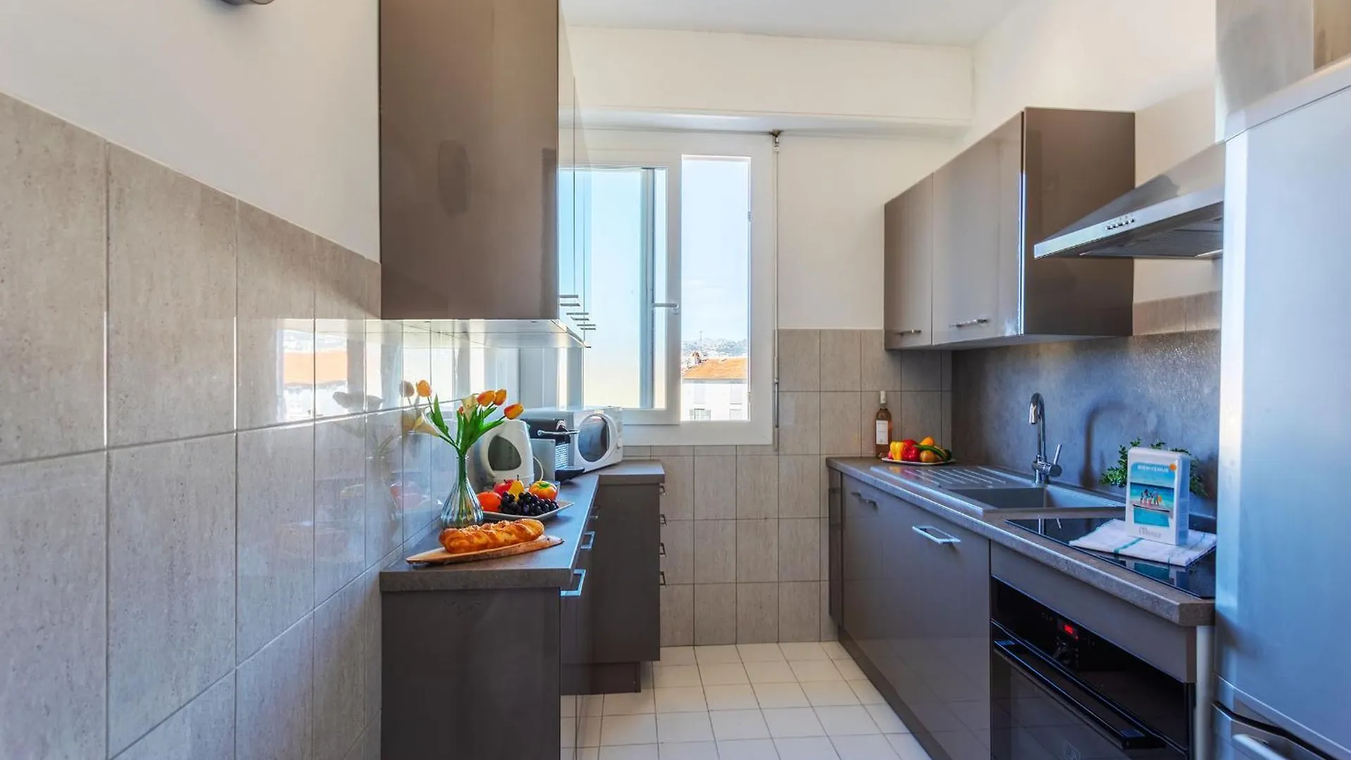 Plaza Terrace Ap4065 By Riviera Holiday Homes Nice 0*,  Francie